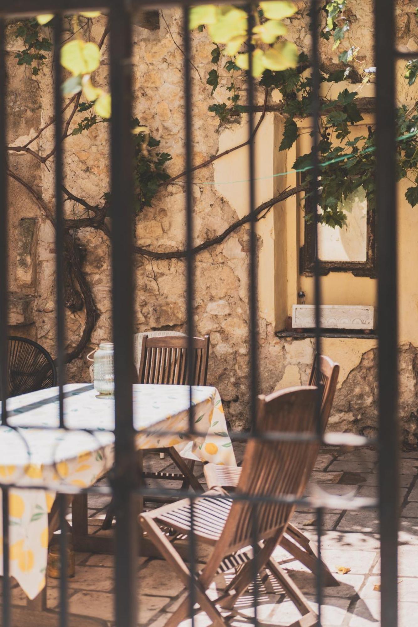 Maison Pelissier Bed And Breakfast With Sweeming Pool Cuxac-dʼAude Екстериор снимка